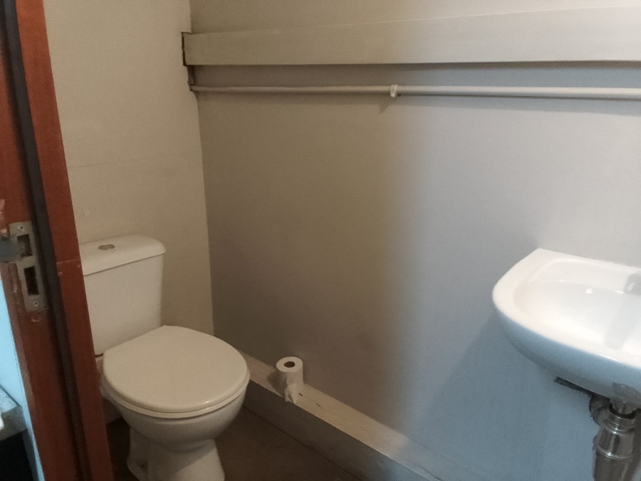 Commercial Property for Sale in Tamsui Industria Western Cape
